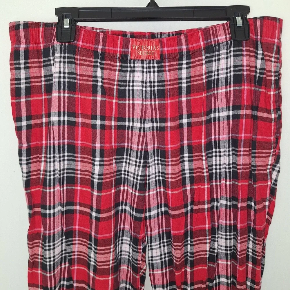 Cozy Plaid Pajama Joggers Victoria's Secret Large Red Black Pants Cuffed Ankles